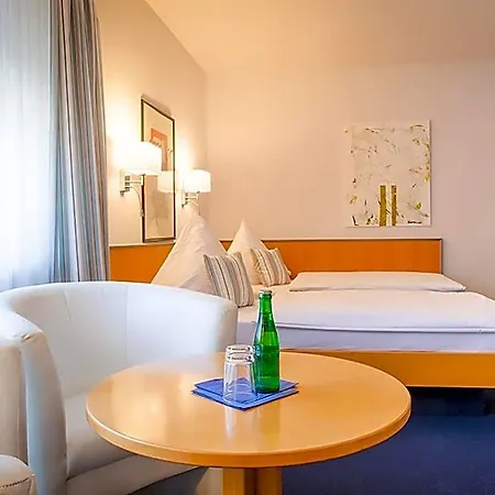 Lauer Hotell